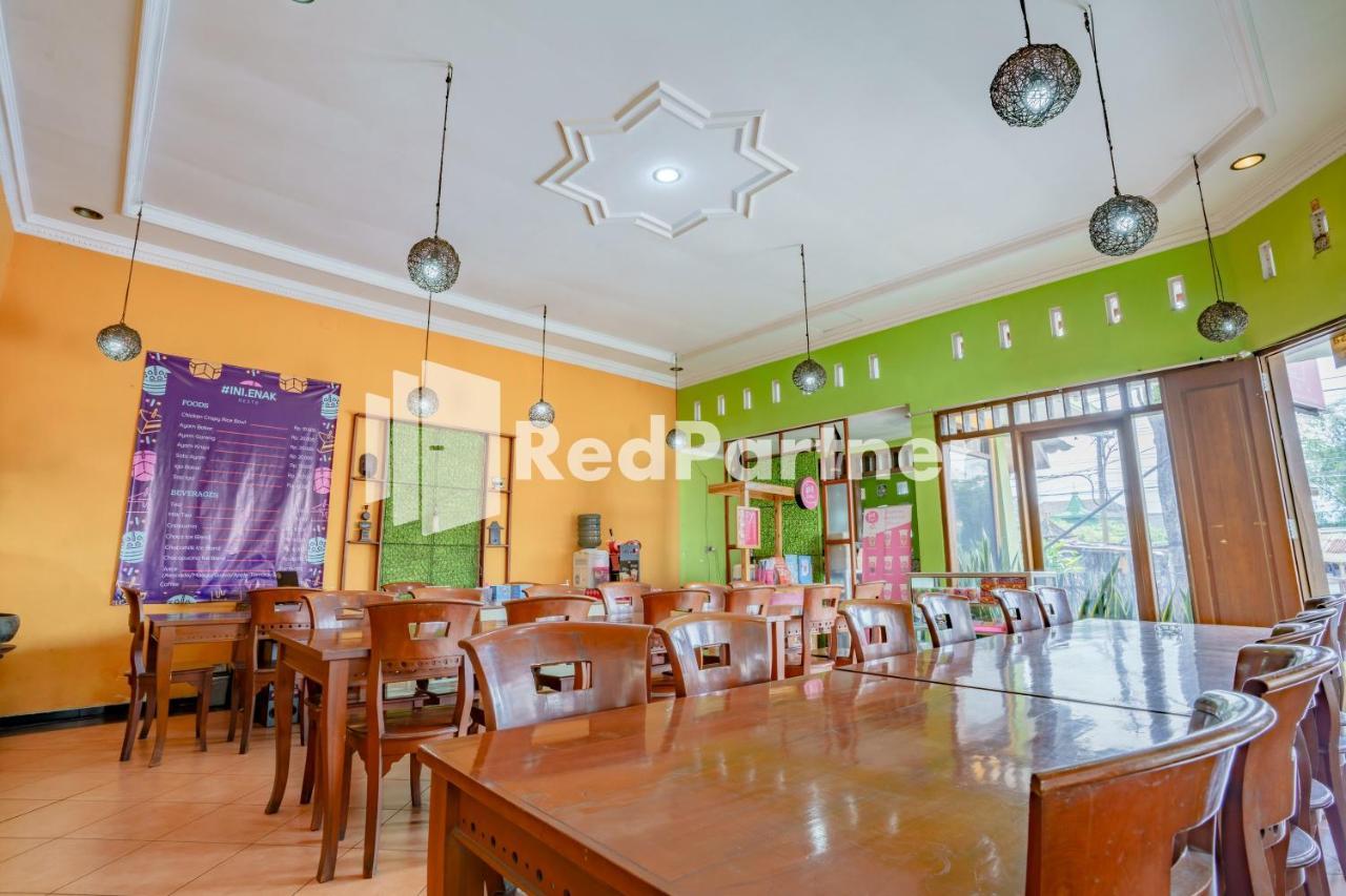 Nafisa Homestay Syariah Near Jatim Park 3 Batu Mitra Reddoorz Malang Exterior foto